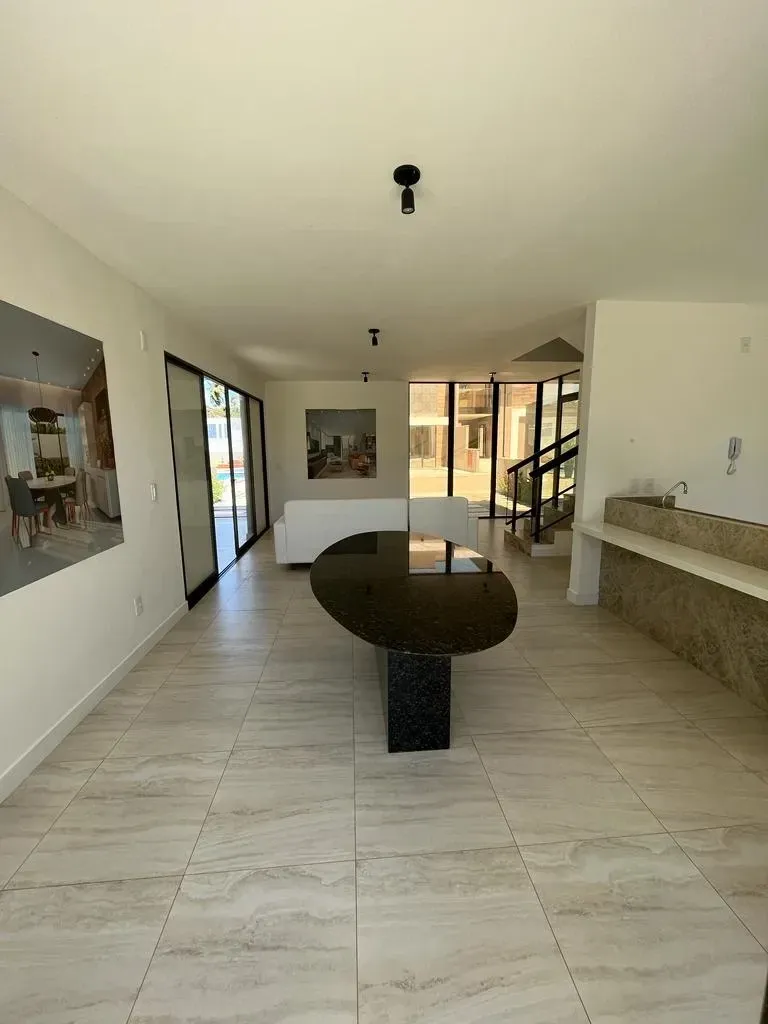 Imagem Casa de Condomínio com 3 Quartos à Venda, 148 m² em Lagoa Redonda - Fortaleza