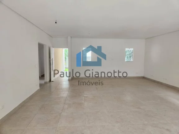 Imagem Casas térreas, 3 suítes, à venda ou locação na Granja Viana