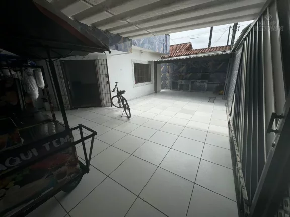 Imagem asa térrea 5 dormitórios sendo 1suíte no Bairro Imperador