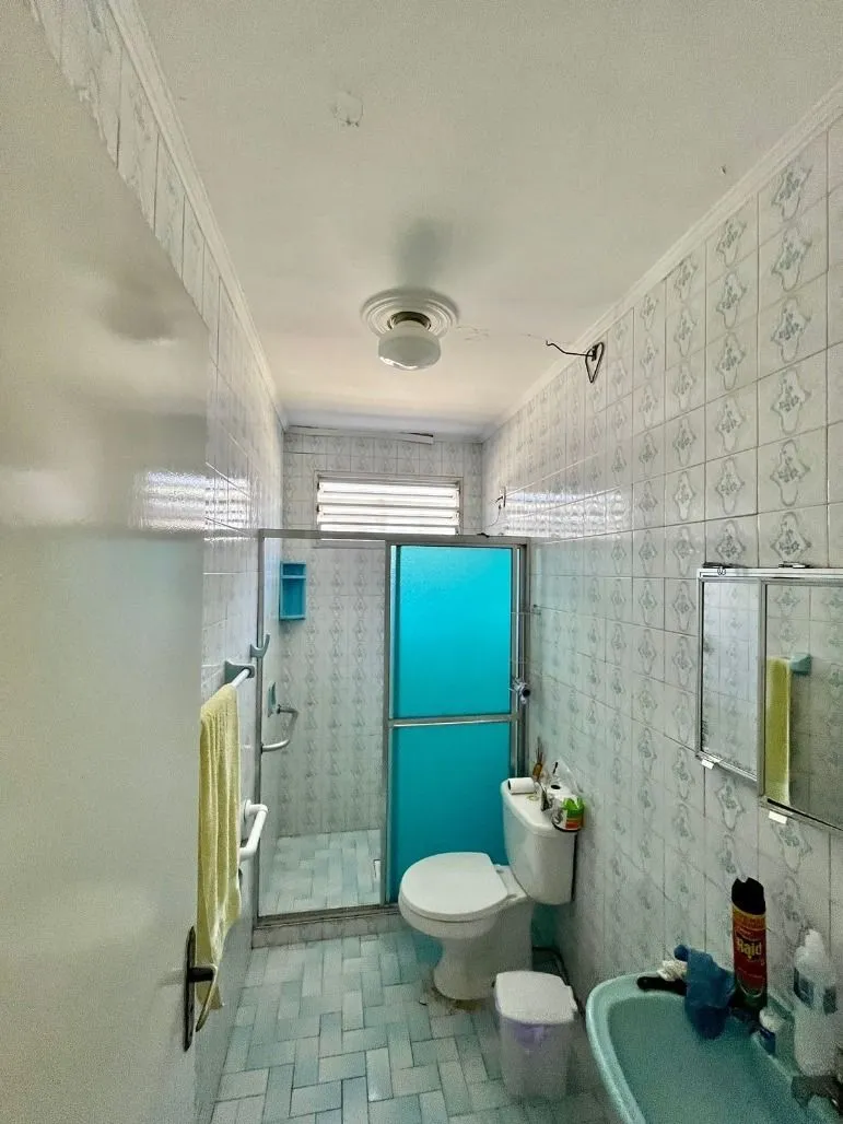 Imagem Boa casa térrea, com 03 dormitórios (sendo 01 suíte), sala, 02 banheiros