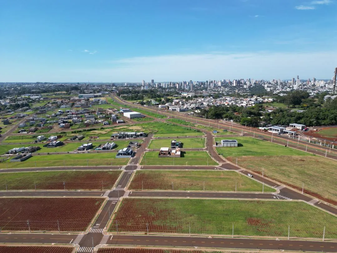 Imagem Terreno em Cascavel com infraestrutura completa - Oportunidade de investimento! Bairro Brazmadeira - Cascavel