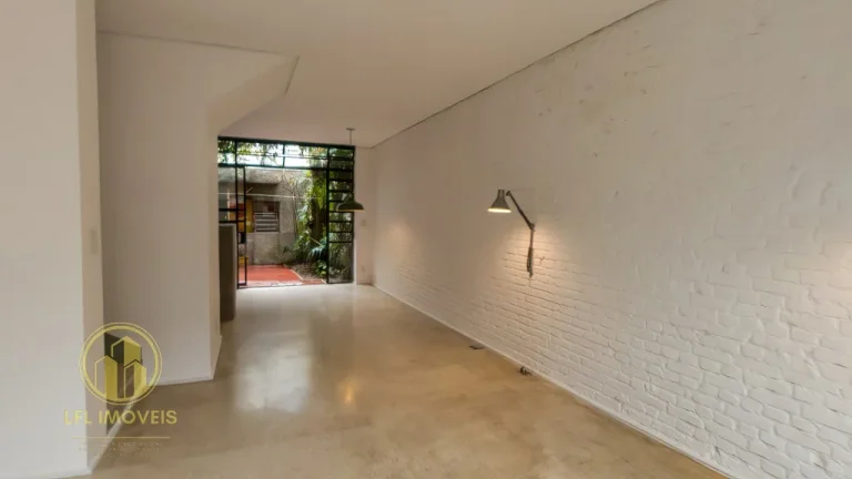 Imagem Sobrado de 100 m², com suíte, churrasqueira e 1 vaga de garagem na Vila Cordeiro