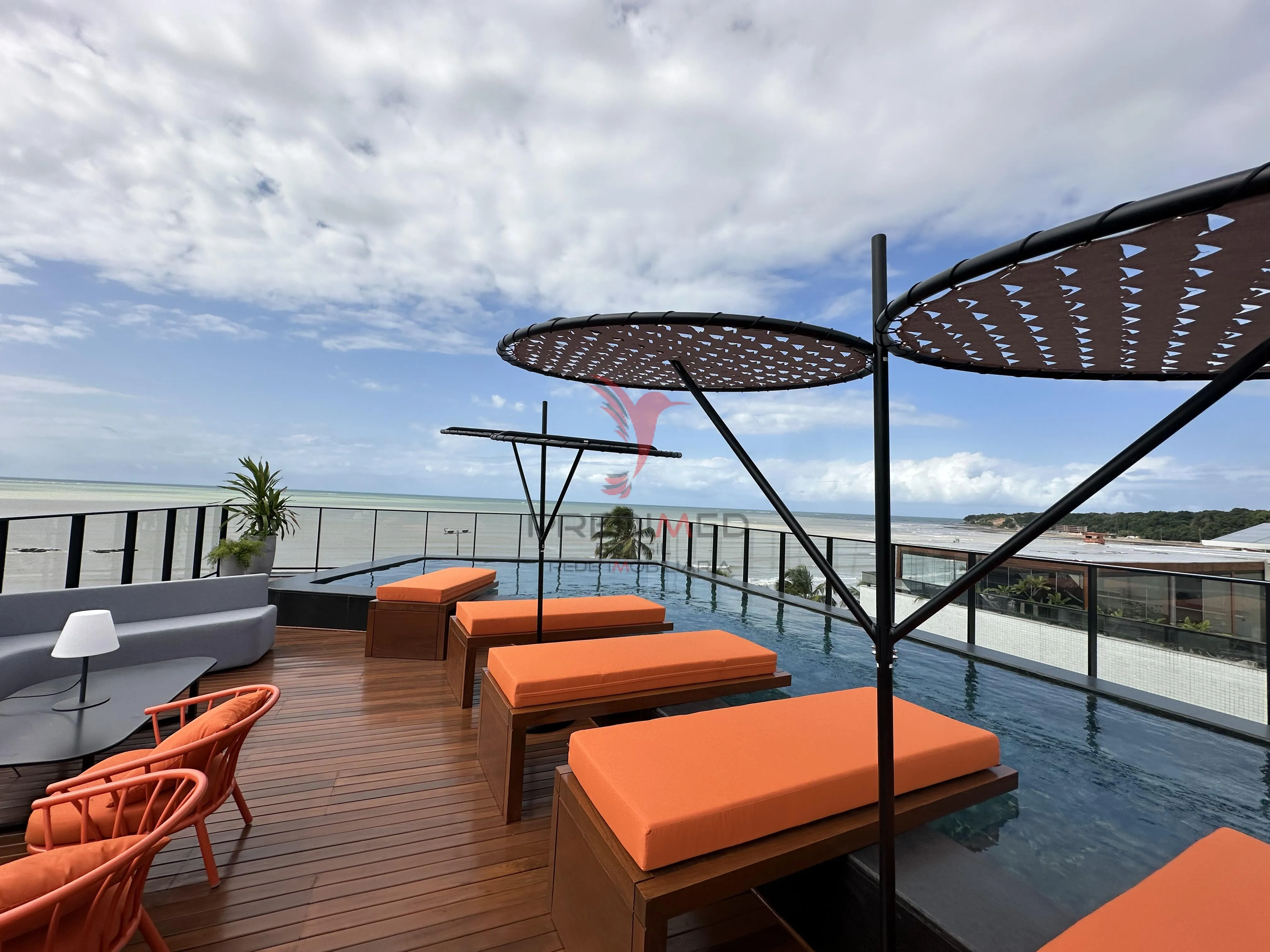 Foto do imóvel Super oportunidade de venda de flat à Beira-mar do Cabo Branco, com vista definitiva em Avenida Cabo Branco, 3700 - Cabo Branco, João Pessoa - PB