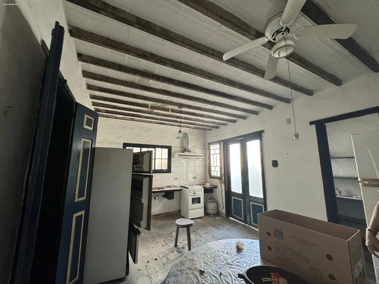 Imagem Casa na Praia para Venda em São Sebastião, Cigarras, 4 dormitórios, 1 suíte, 3 banheiros, 5 vagas