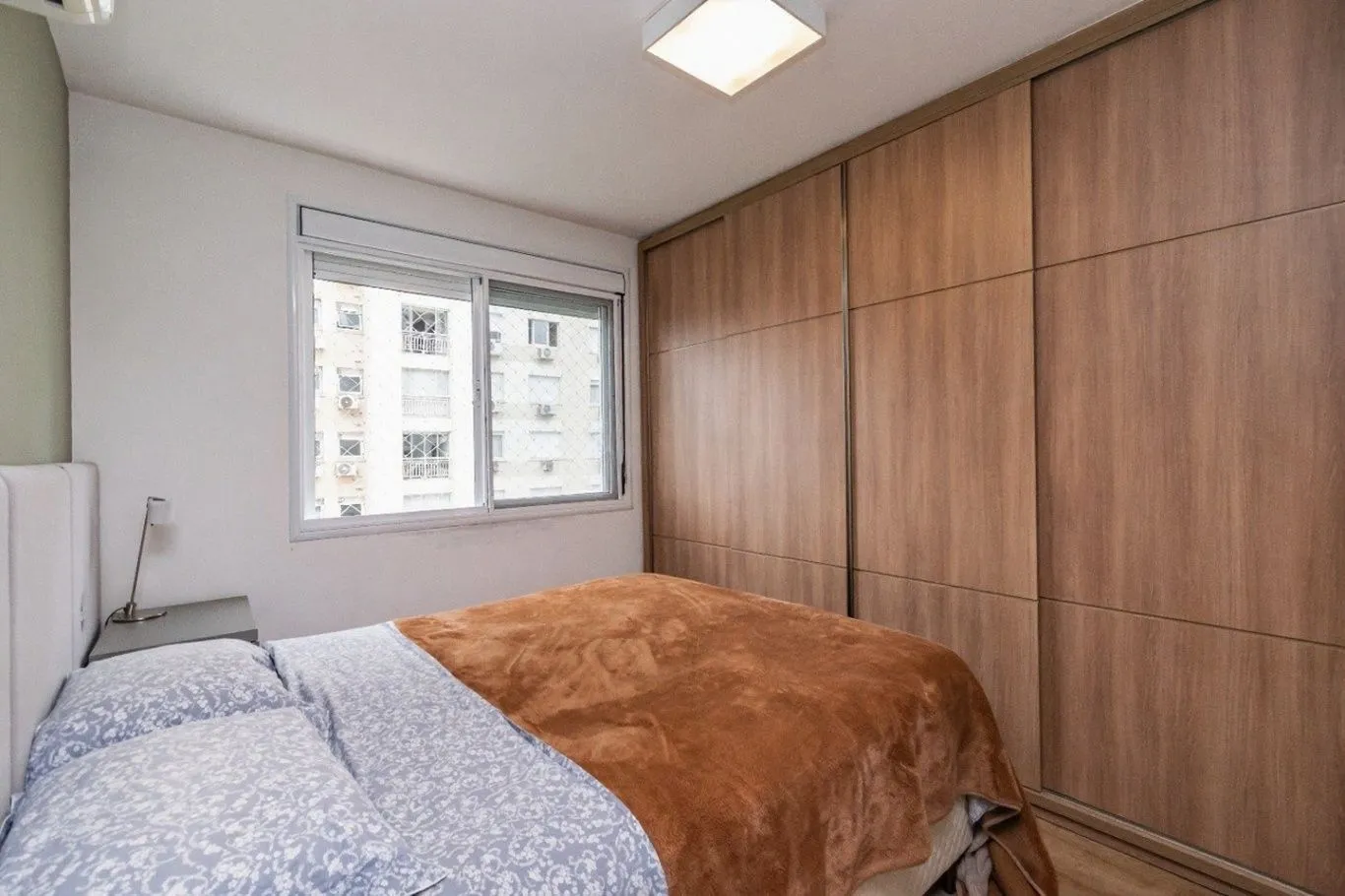 Imagem Vende-se apartamento com 2 quartos (1 suíte), 62m² e 1 vaga - Passo da Areia