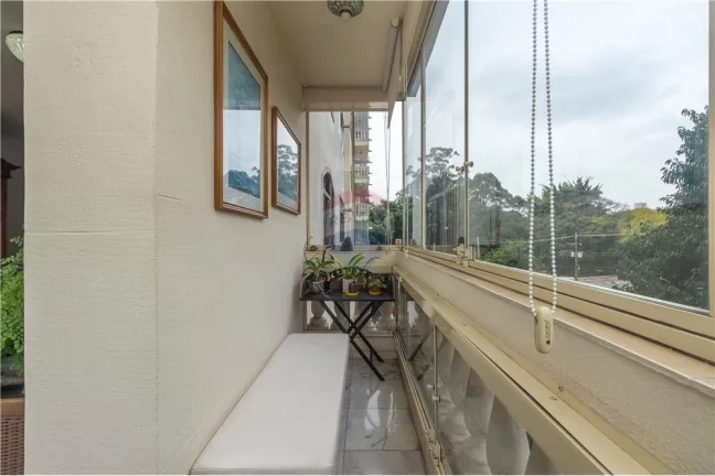 Imagem Apartamento 4 quartos a 300 metros do Metrô Vila Madalena - Sumarezinho - São Paulo / SP