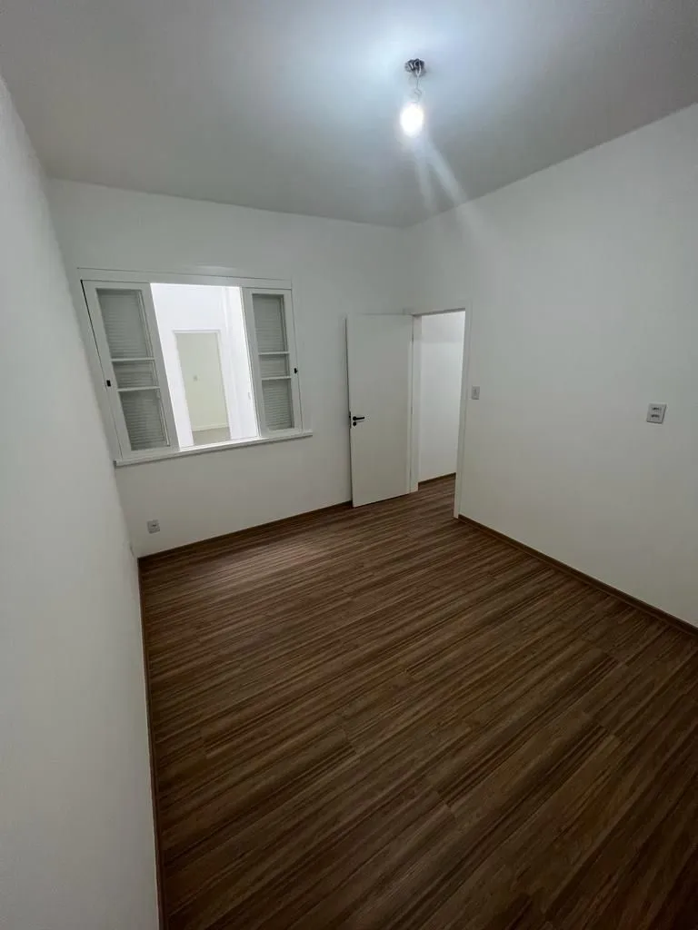 Imagem Apartamento GARDEN de 2 dormitórios Reformado. Próximo a 24 de Outubro.