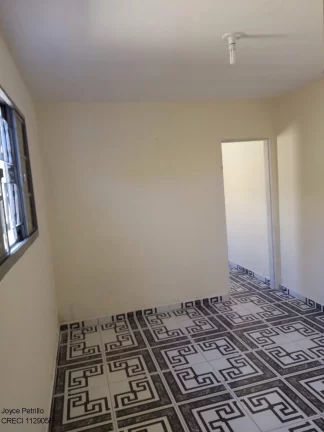 Imagem Venda de 1 salão comercial + 2 casas + 1 Kit Net. OPORTUNIDADE em Peruíbe.