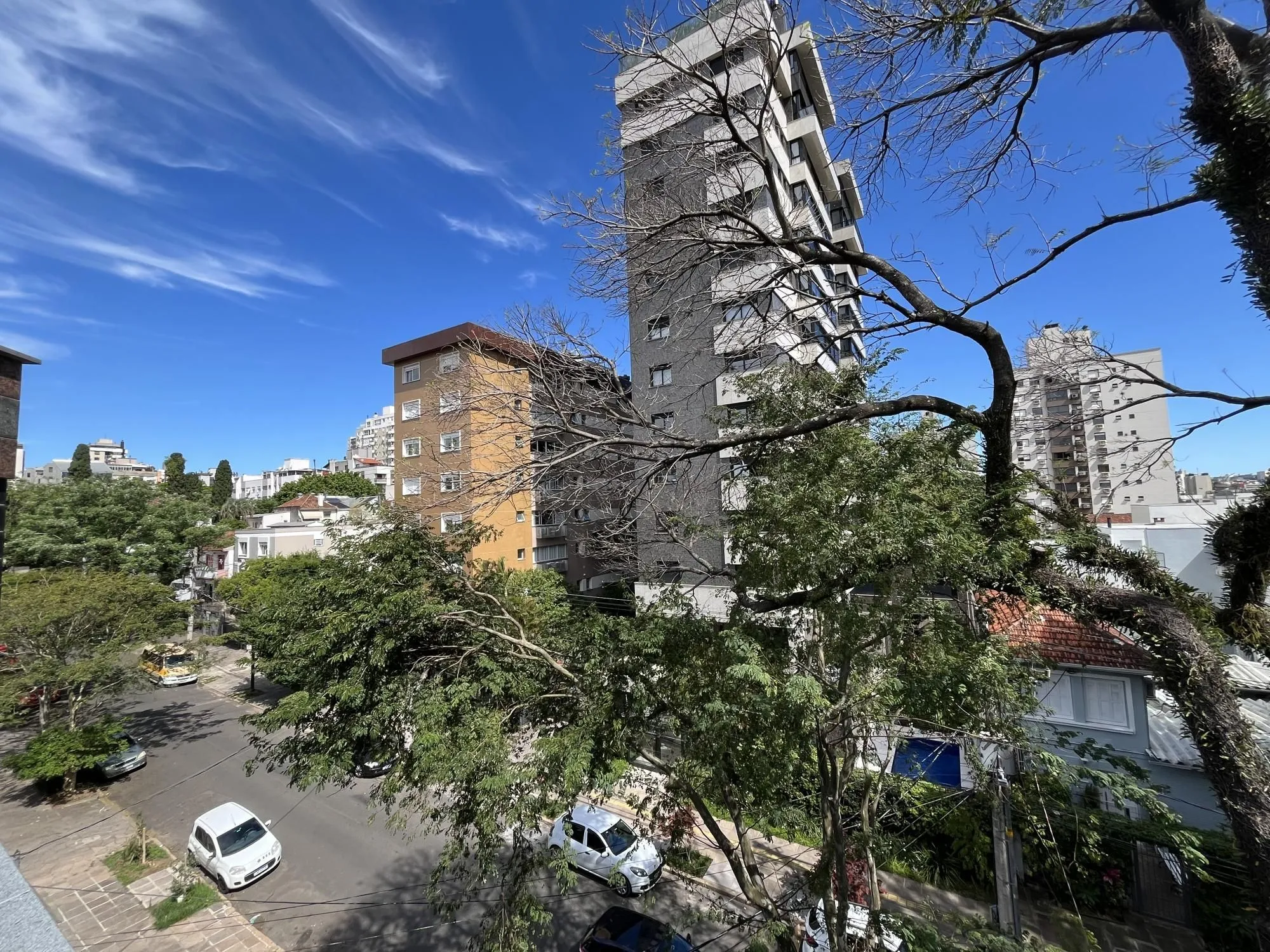 Imagem Apartamento de 3 quartos e 2 vagas de garagem no bairro Petrópolis em POA