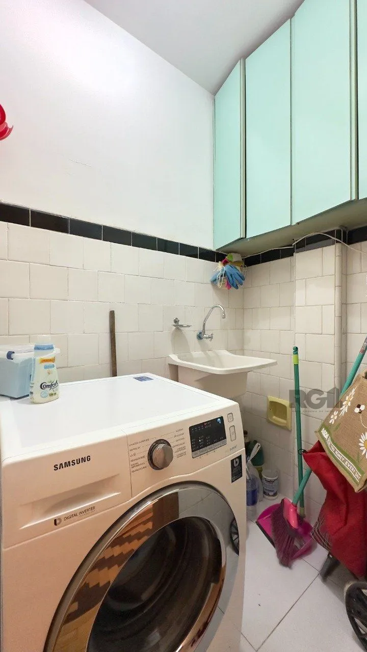 Imagem APARTAMENTO 3 DORMITÓRIOS, DE FRENTE E REFORMADO, NO CENTRO HISTÓRICO