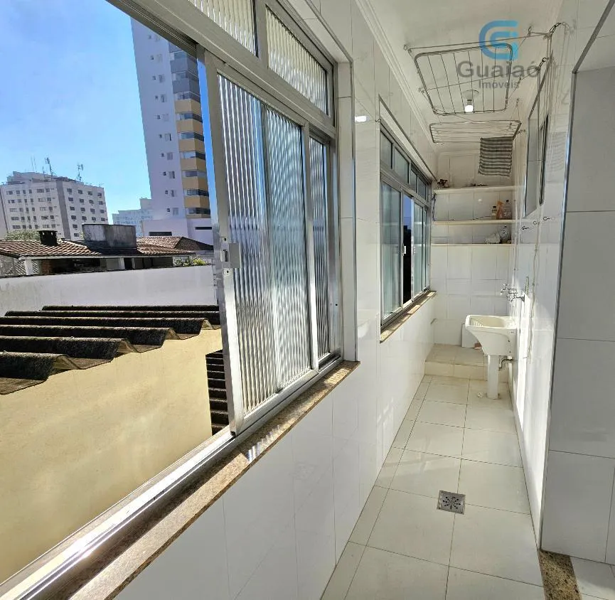Imagem Vendo Amplo Apartamento Reformado, 03 dormitórios, Boqueirão, Santos