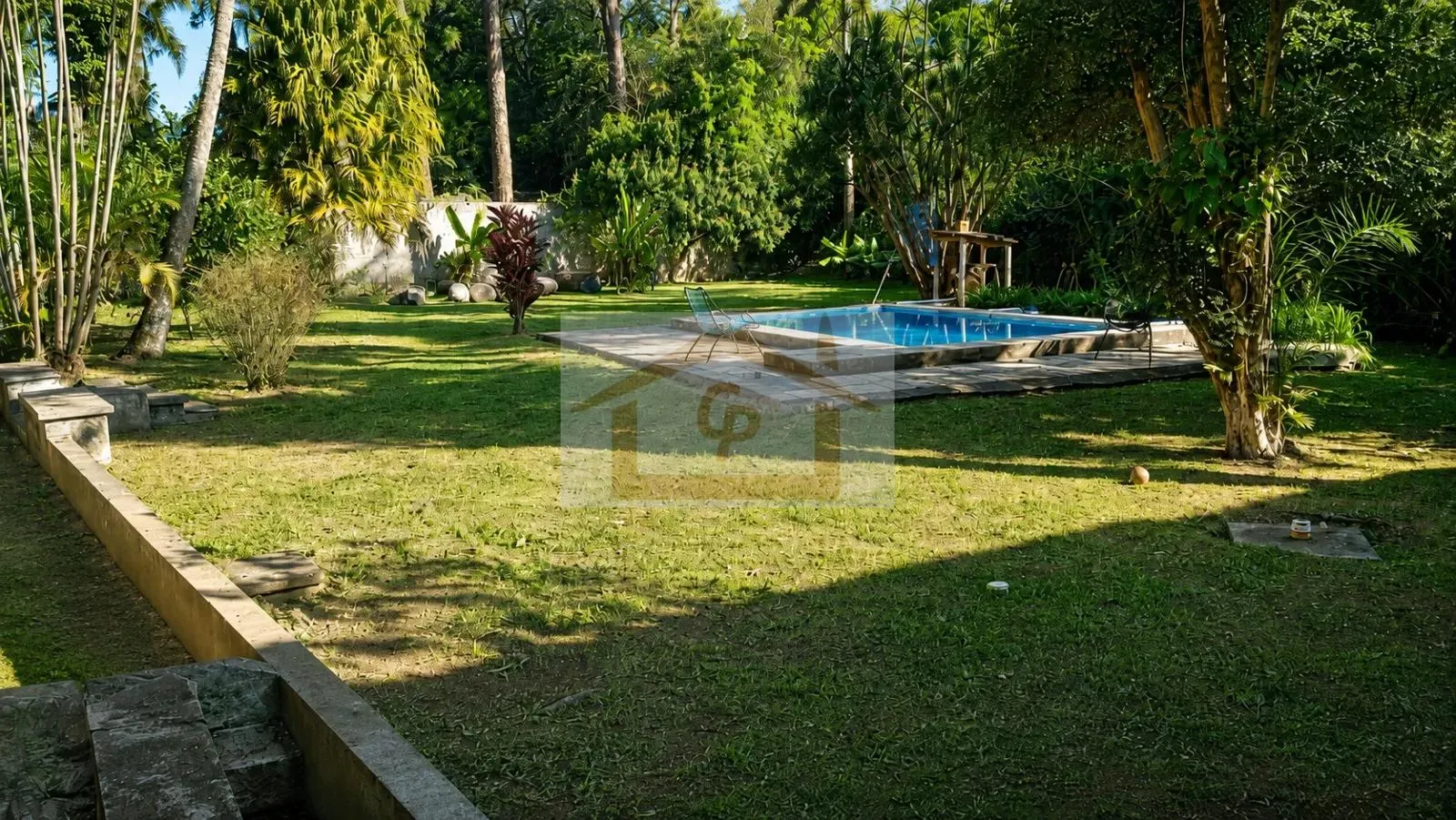 Imagem Terreno com 1500 metros, imóvel Térreo com 181 m2, 3 quartos!