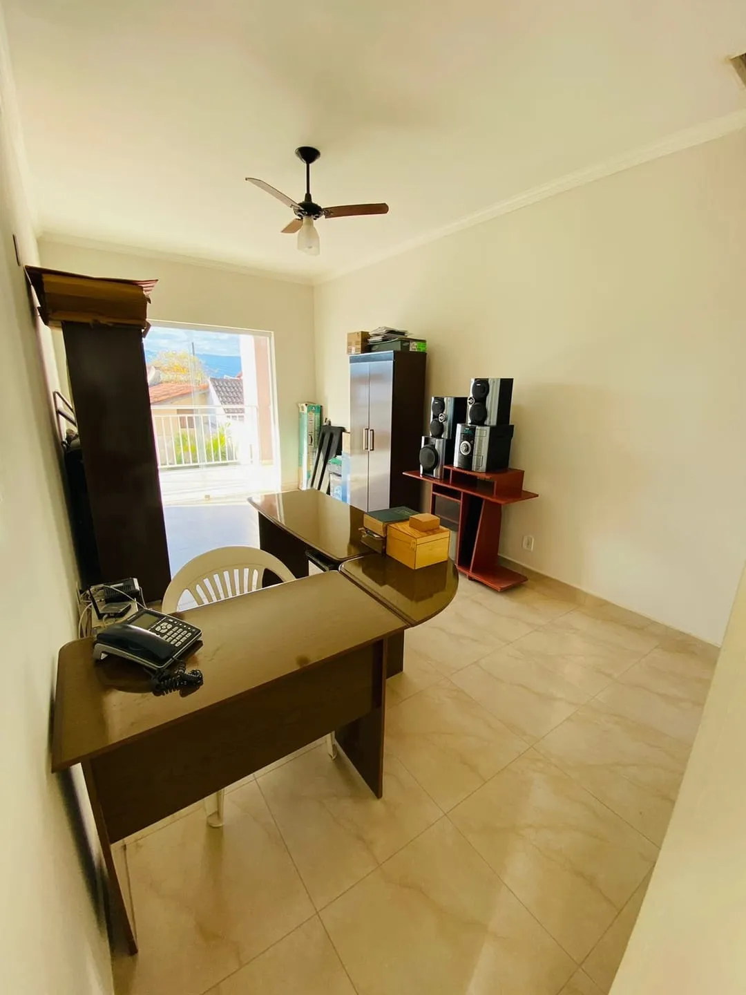 Imagem Casa à venda 4 Quartos, 1 Suite, 3 Vagas, 250M², Residencial Mombaça, Pindamonhangaba - SP