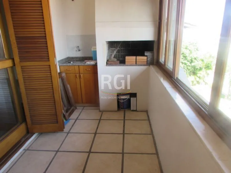 Imagem Casa Condominio para Venda - 383.4m², 5 dormitórios, sendo 2 suites, 3 vagas - Nonoai