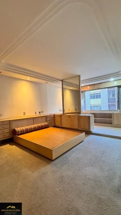 Imagem Apartamento Amplo na Avenida Angélica, 4 dormitórios (2 SUÍTES), possui Hidro e closet. Edifício com 2 Vagas de Garagem