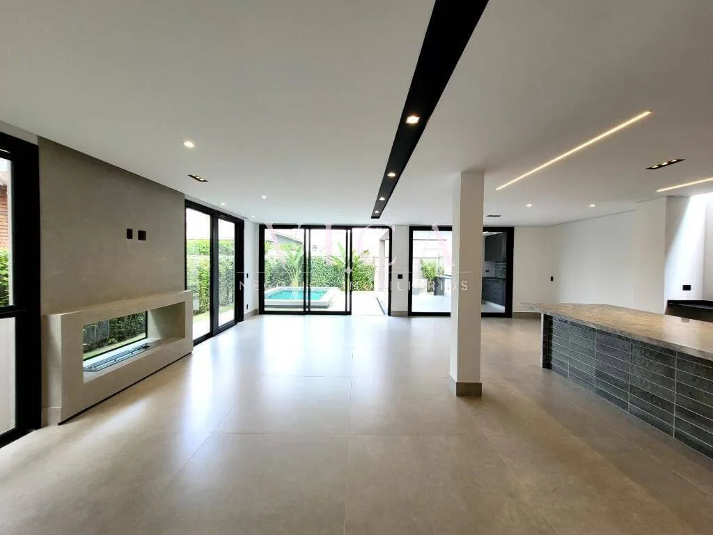 Imagem Alphaville 3 | Casa 345m² 4 suítes, piscina e gourmet | Venda