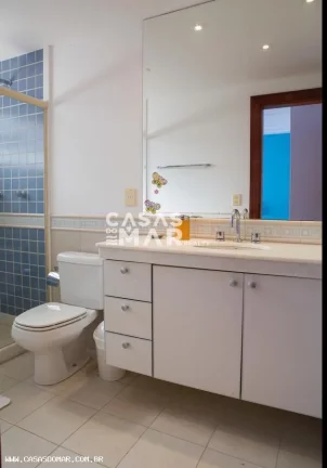Imagem Imperdível: Casa em Condomínio de Luxo em Geribá, Búzios-RJ! 4 quartos, 4 suítes, 5 banheiros, 2 vagas, 300m². Venha conferir!