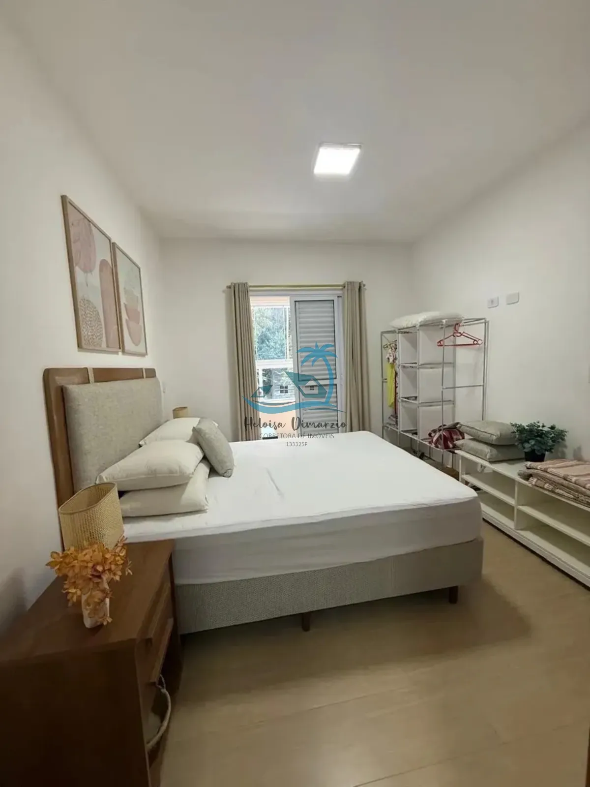 Imagem Excelente apartamento com 2 dormitórios na melhor rua da Praia das Toninhas - Ubatuba 732.000,00.