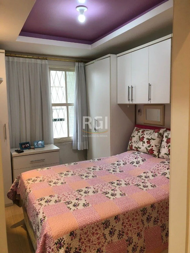 Imagem Apartamento para Venda - 80m², 2 dormitórios, 1 vaga - Menino Deus