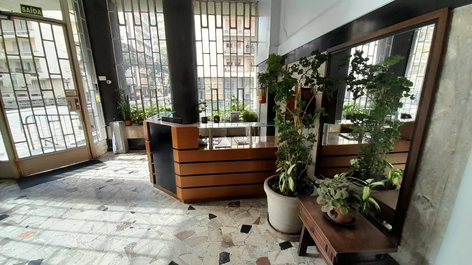 Imagem Apartamento de 2 dormitórios no Bairro Centro Histórico - Porto Alegre.