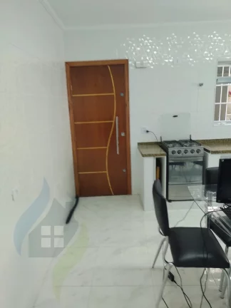 Imagem Casa de 2 dormitórios, 2 banheiros, 2 vagas, com 155m² em Taboão, São Bernardo do Campo