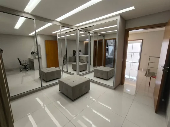 Imagem Sobrado 3 Suites Sozinho No Lote A 6 Min Do Flamboyant