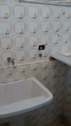 Imagem 2 dormitórios, sala, cozinha, banheiro social, lavanderia e área de serviço . Piscina, quadra de ...
