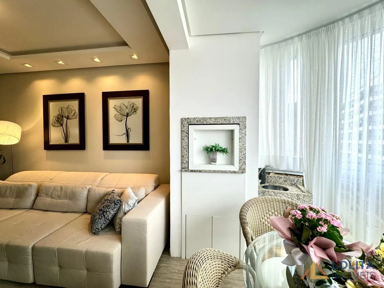 Imagem APARTAMENTO À VENDA COM 3 QUARTOS E 1 GARAGEM NO ITACORUBI, FLORIANÓPOLIS/SC