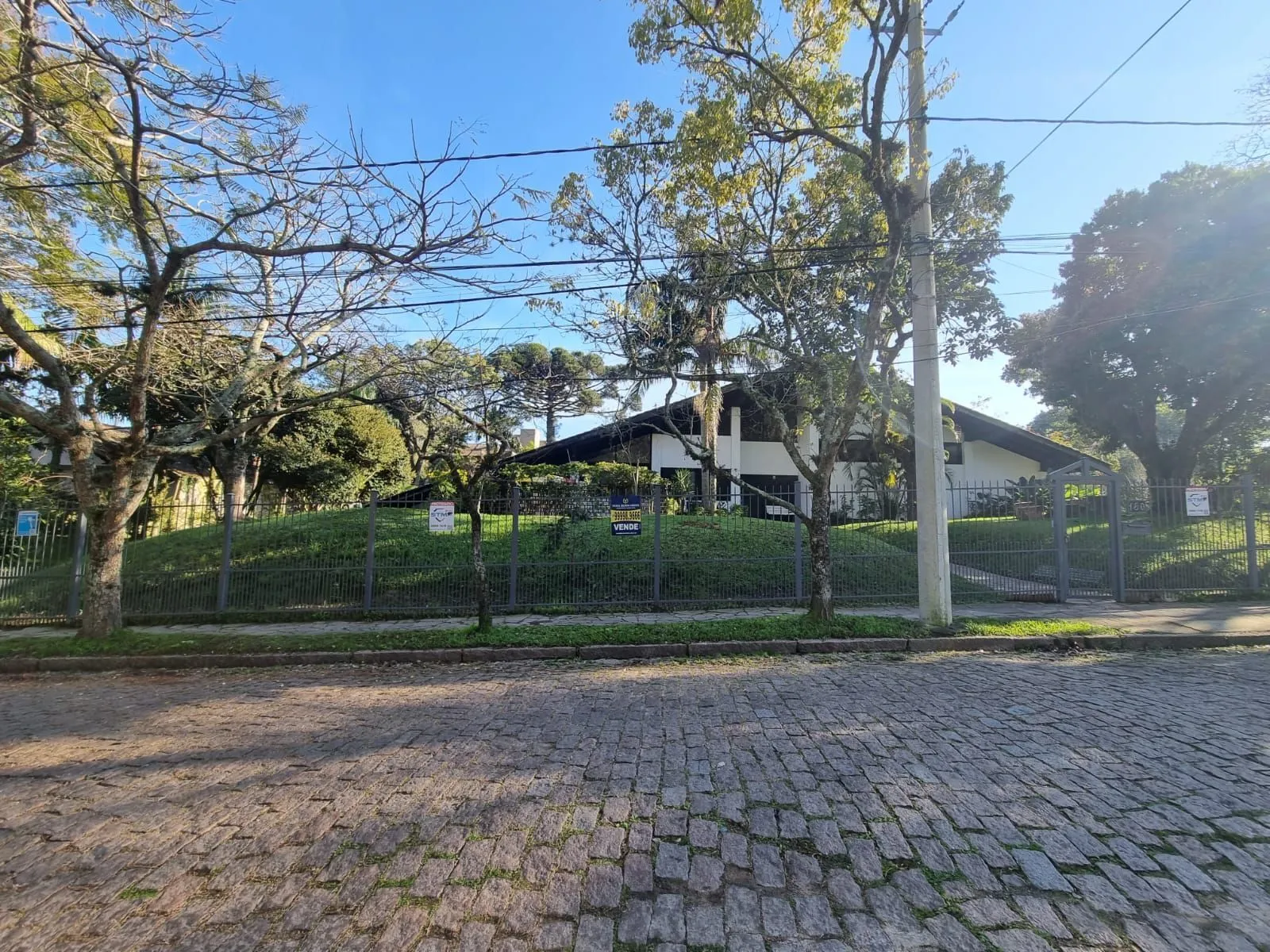 Imagem Terreno com 2.800m2 Próximo ao Guaíba Bairro Tristeza