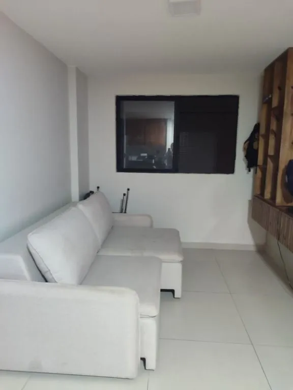 Imagem Flat mobiliado em Intermares, a poucos metros da praia. Moderno, pronto para morar e ideal para investir em locação.