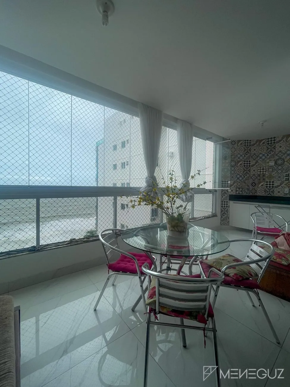 Imagem Apartamento 3 quartos a venda na Praia do Morro, com vista permanente para o mar