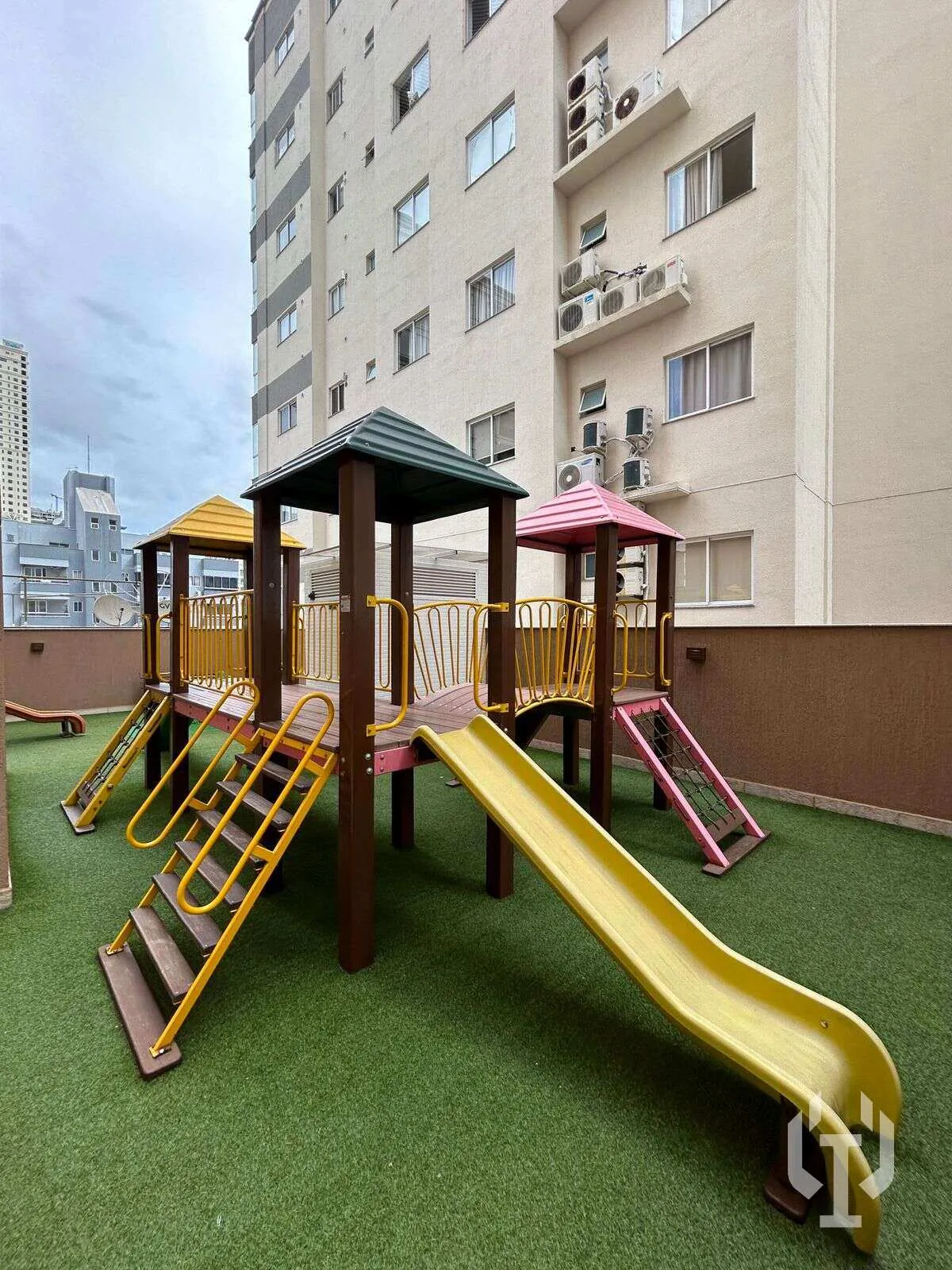 Imagem Apartamento à venda, no MAR DAS ARÁBIAS em Itapema, Meia Praia, com 3 quartos, 185,42m2