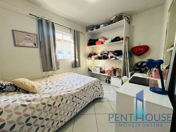 Imagem Sobrado Geminado para Venda em Balneário Camboriú, Nações, 2 dormitórios, 2 banheiros, 1 vaga