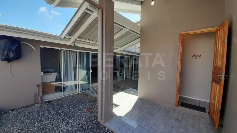 Imagem Casa a venda na Meia Praia, Navegantes, SC