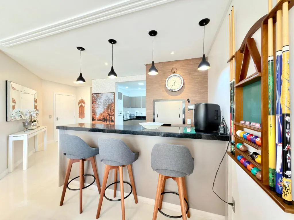 Imagem Apartamento 4 Dormitórios - Bairro Navegantes