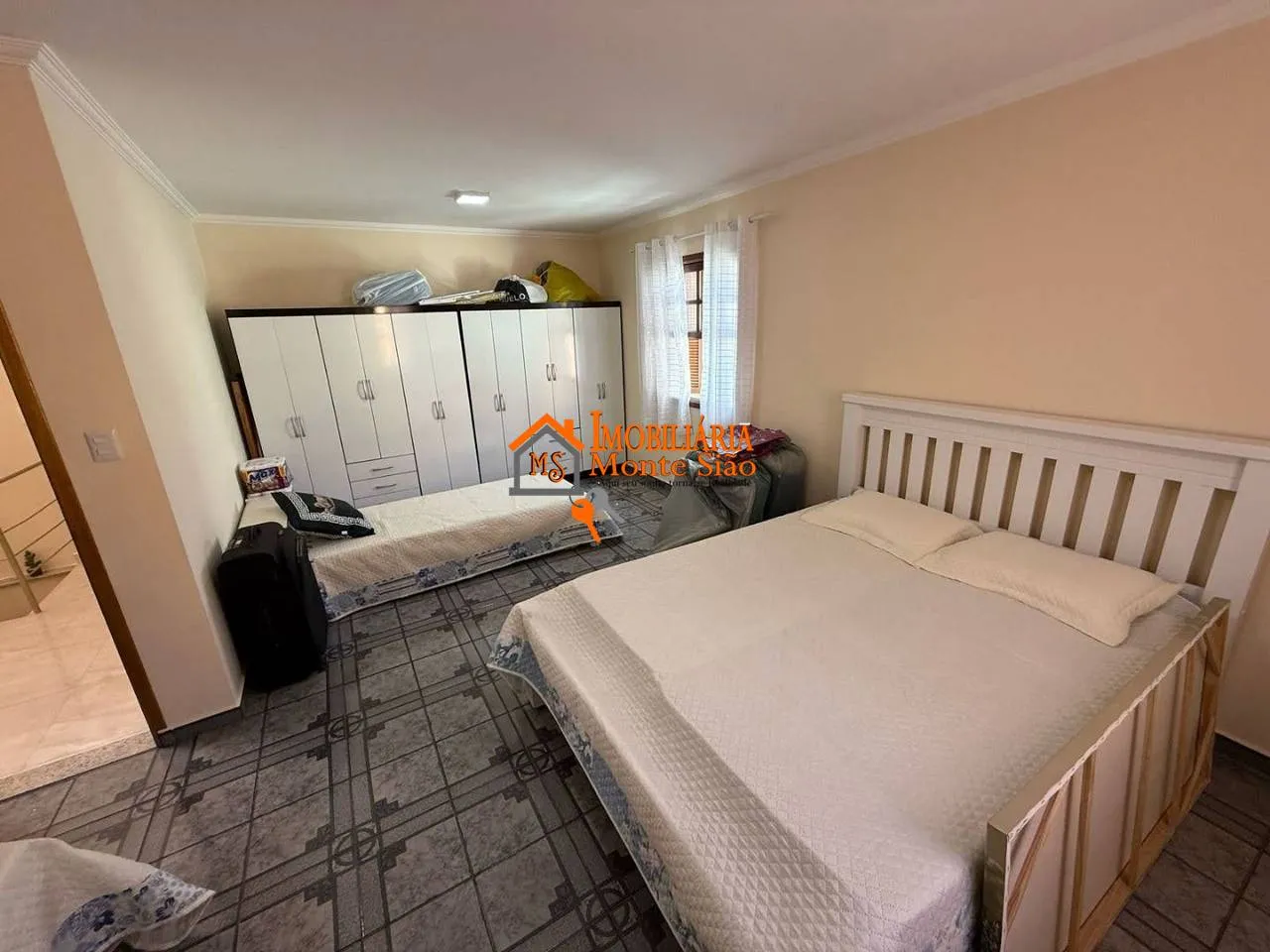 Imagem Sobrado com 3 dormitórios à venda, 164 m² por R$ 760.000,00 - Vila Rosália - Guarulhos/SP
