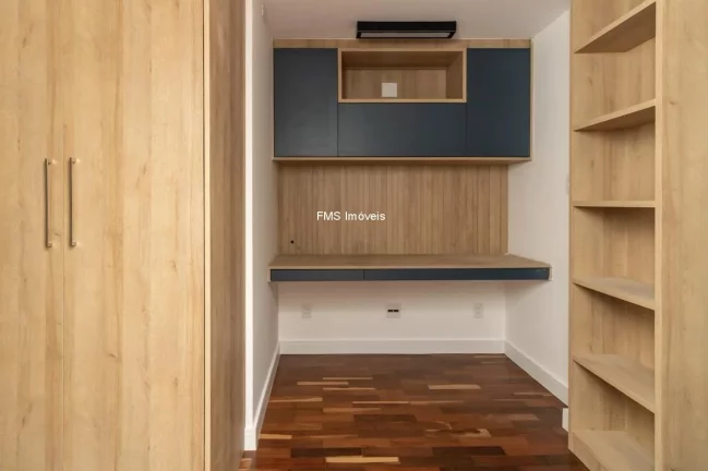 Imagem Apartamento com 4 Quartos e 2 Suítes em Santa Cecília, São Paulo - 120m² - Imperdível!