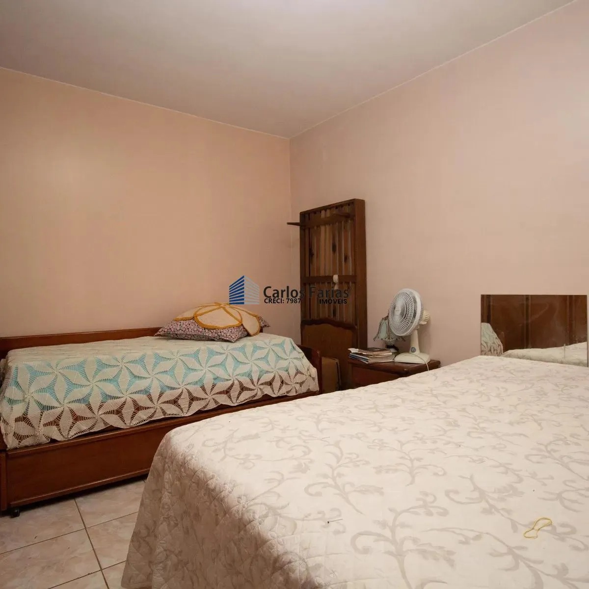 Imagem Casa para Venda em Brasília, Guará II, 5 dormitórios, 1 suíte, 3 banheiros, 2 vagas