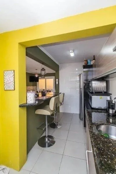Imagem Vende-se belo sobrado com 3 quartos com suíte e 3 vagas cobertas - 182m² - Vila Ipiranga