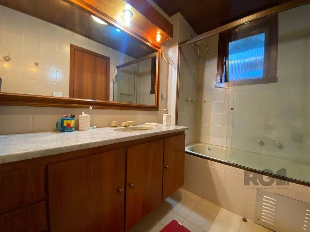 Imagem Cobertura Duplex para Venda - 269,97², 3 dorm, 1 suite, 2 vagas - Menino Deus
