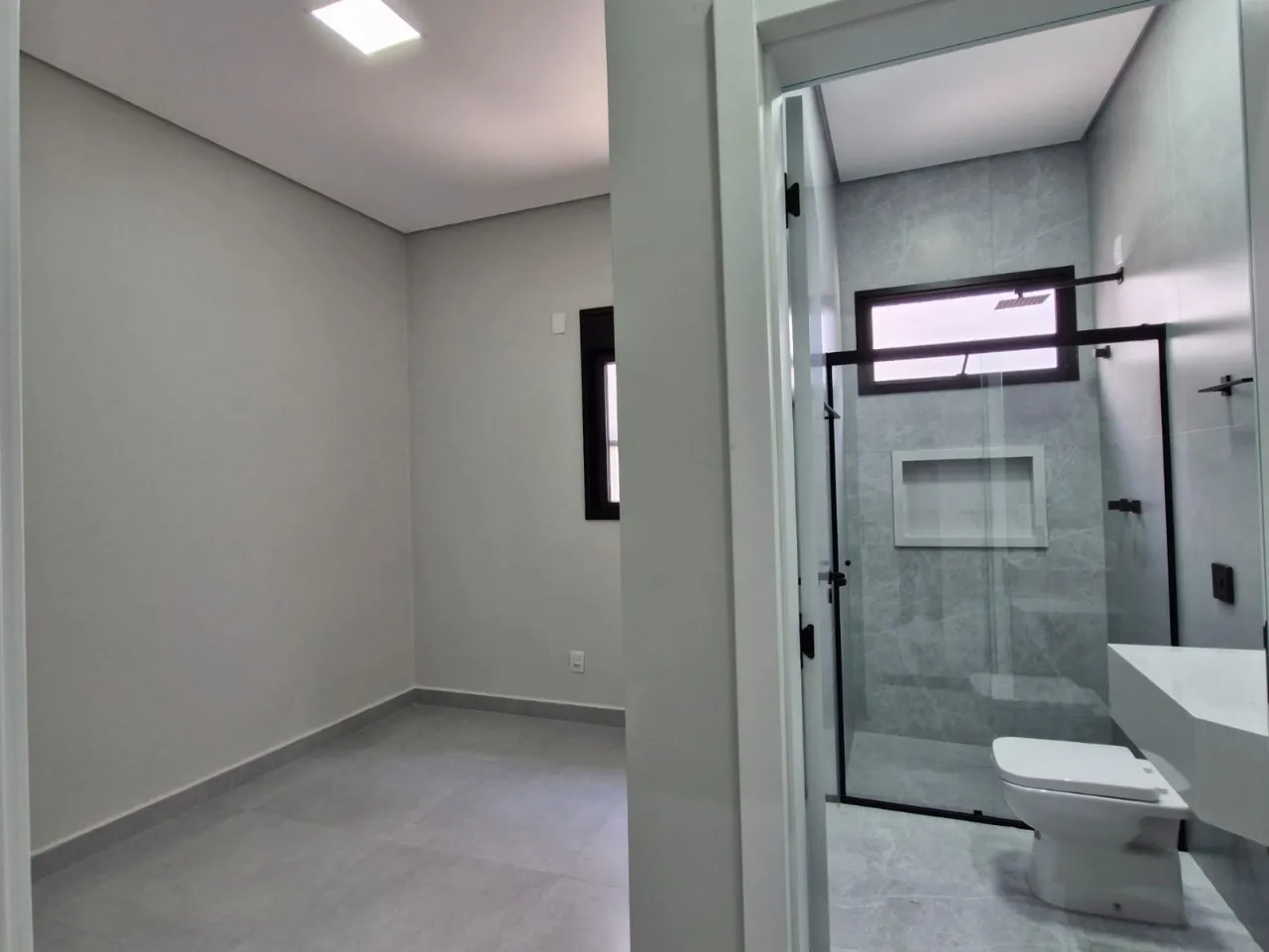Imagem Casa em Condomínio Helena Maria 3 Suítes à venda em Sorocaba-SP,