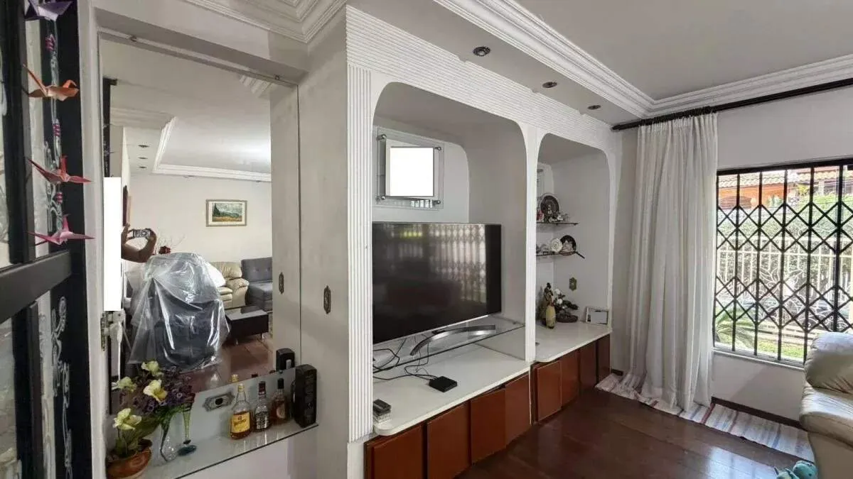 Imagem Casa térrea 3 dormitórios e 4 vagas - Vila Curuçá - Santo André