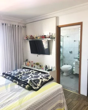 Imagem Cobertura de 4 dormitórios, 3 banheiros, 3 vagas, com 226m² em Rudge Ramos, São Bernardo do Campo