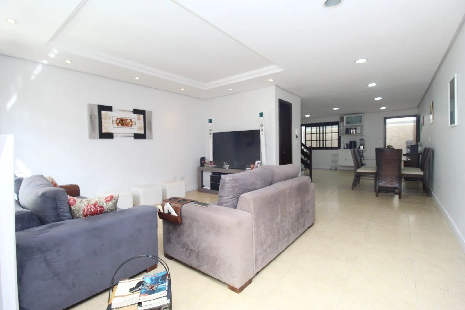 Imagem Casa de 180m² com 3 dormitórios no bairro Ecoville, Porto Alegre