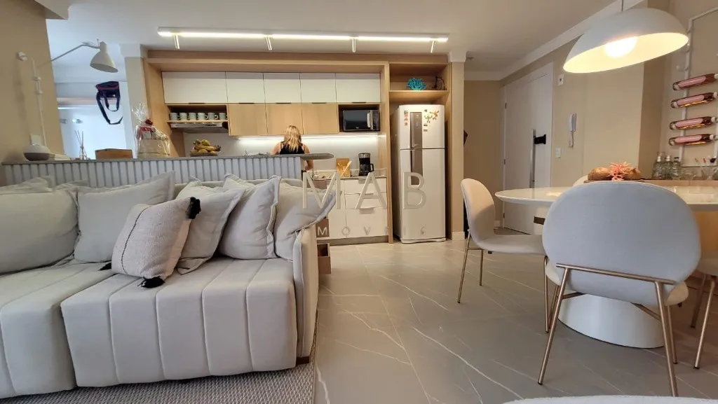 Imagem Apartamento com 2 dormitórios sendo 1 suíte à Venda em localização Privilegiada, na Praia de Ingleses - Florianópolis SC!