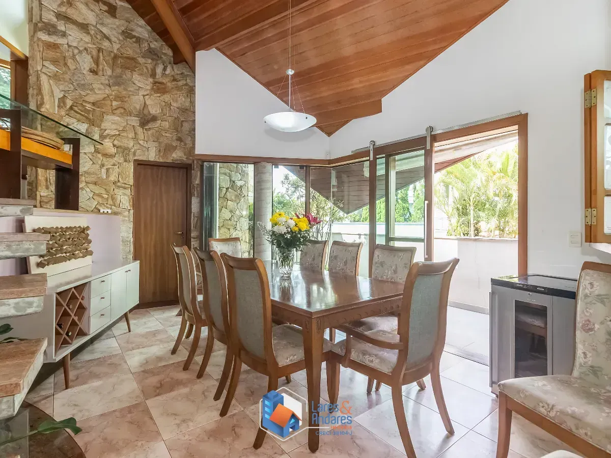 Imagem Casa para venda em Jardim Marajoara com 4 quartos, sendo 2 suítes, 237m²