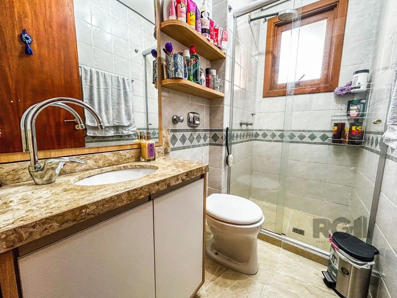 Imagem Apartamento 3 dormitórios, 1 suíte, 2 vagas, bairro Ipanema, Poa/RS