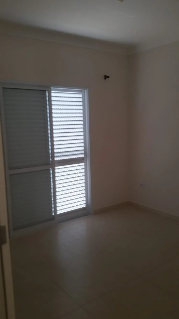 Imagem Excelente Casa no Condomínio Ibiti Royal.