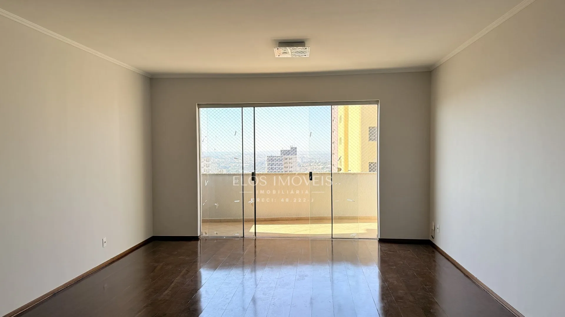 Imagem Apartamento de 4 quartos, 247m² no bairro Centro, em Limeira