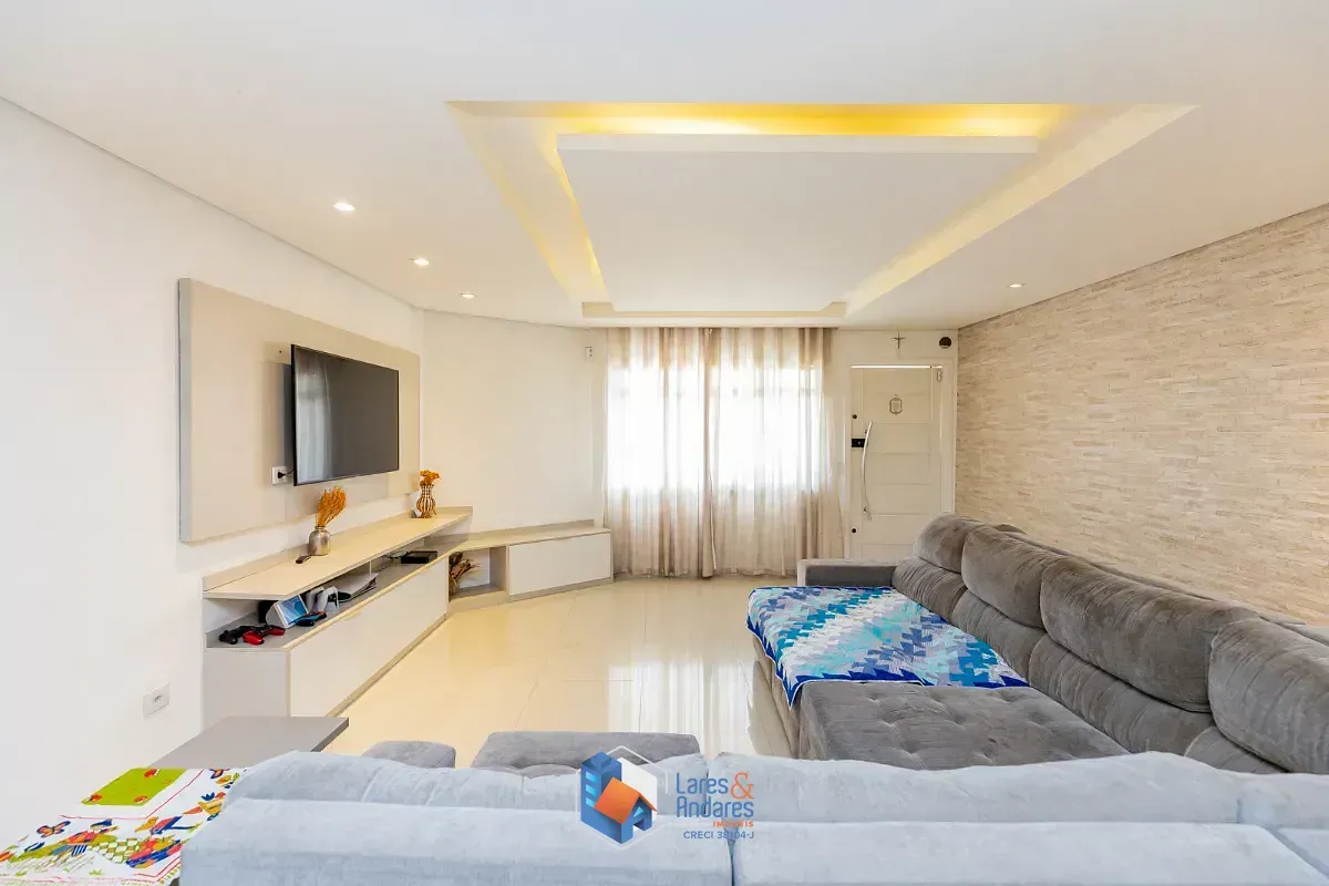 Imagem Casa para venda em Vila Gumercindo com 3 quartos, sendo 3 suítes, 165m²